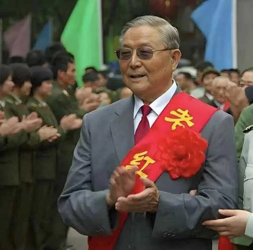 向守志老师的照片，单击鼠标查看大图！
